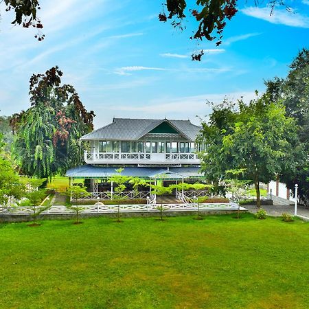 Mgm Whispering Wind'S Yelagiri Exterior foto