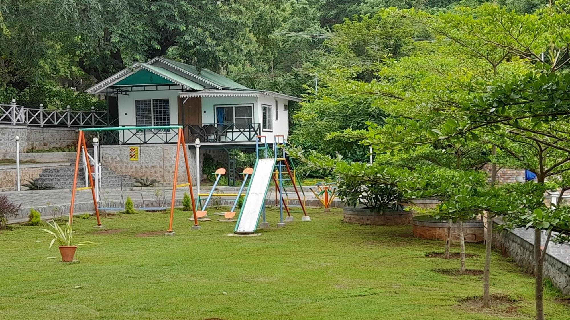 Mgm Whispering Wind'S Yelagiri Exterior foto