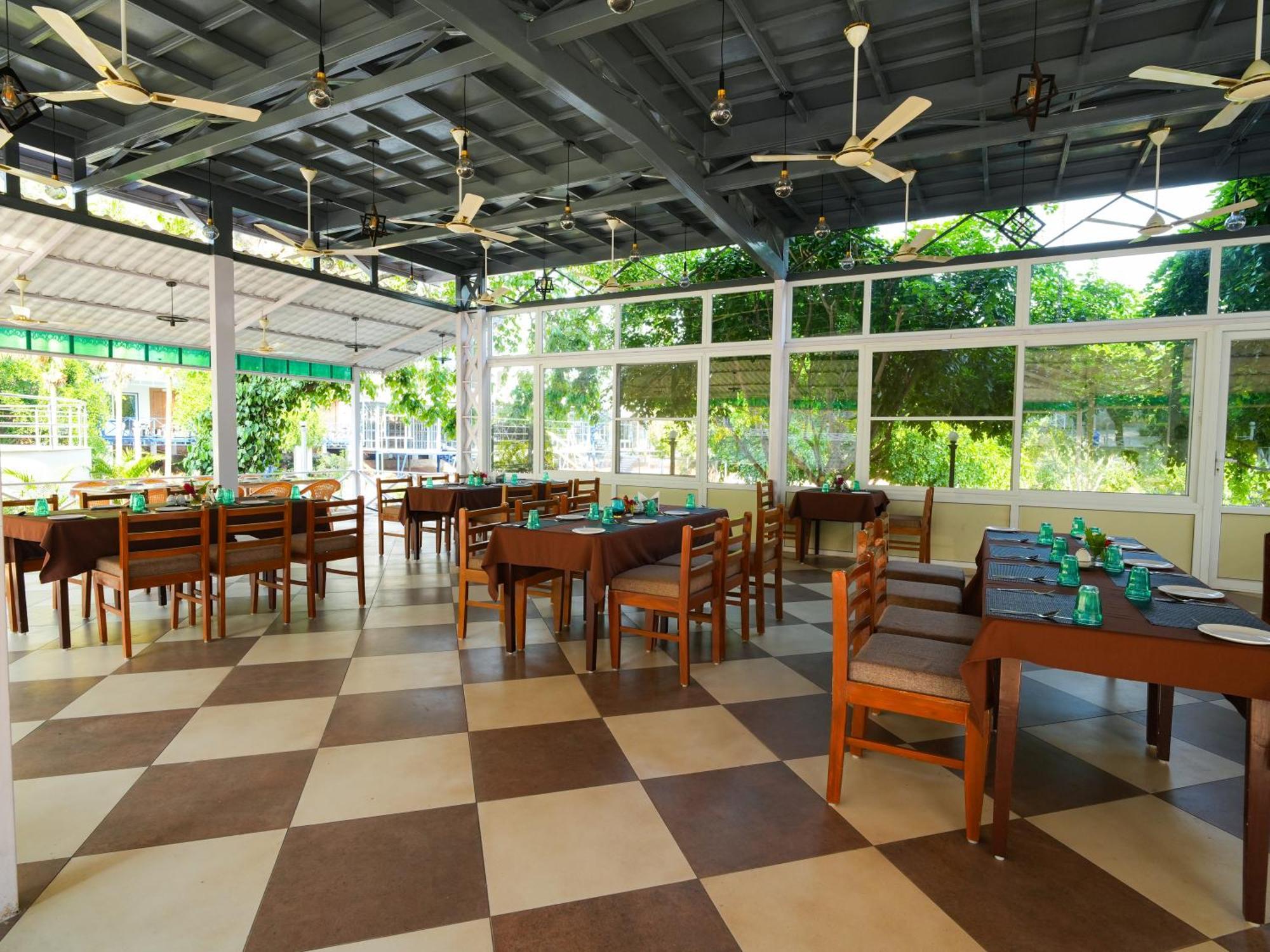 Mgm Whispering Wind'S Yelagiri Exterior foto