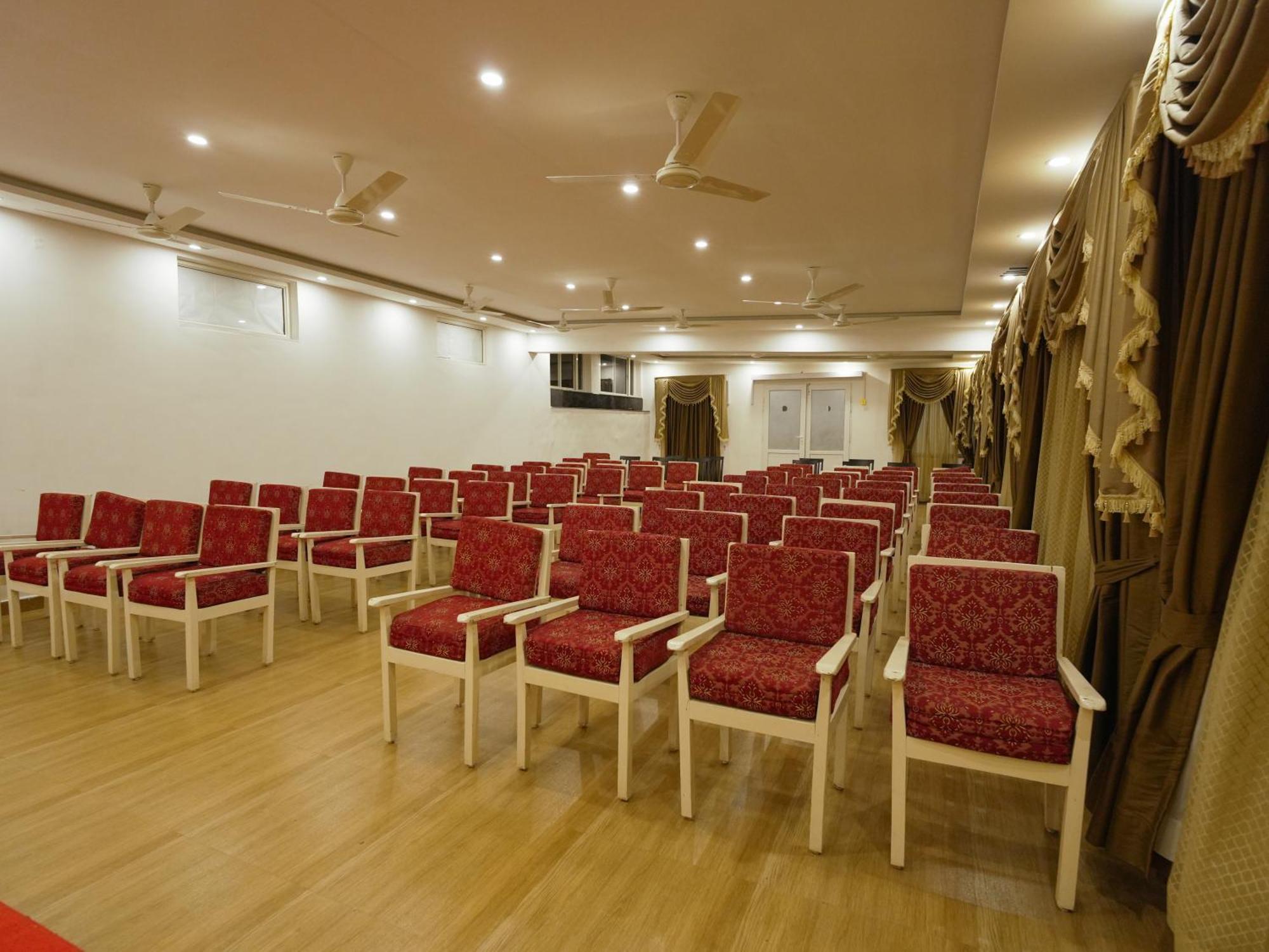 Mgm Whispering Wind'S Yelagiri Exterior foto