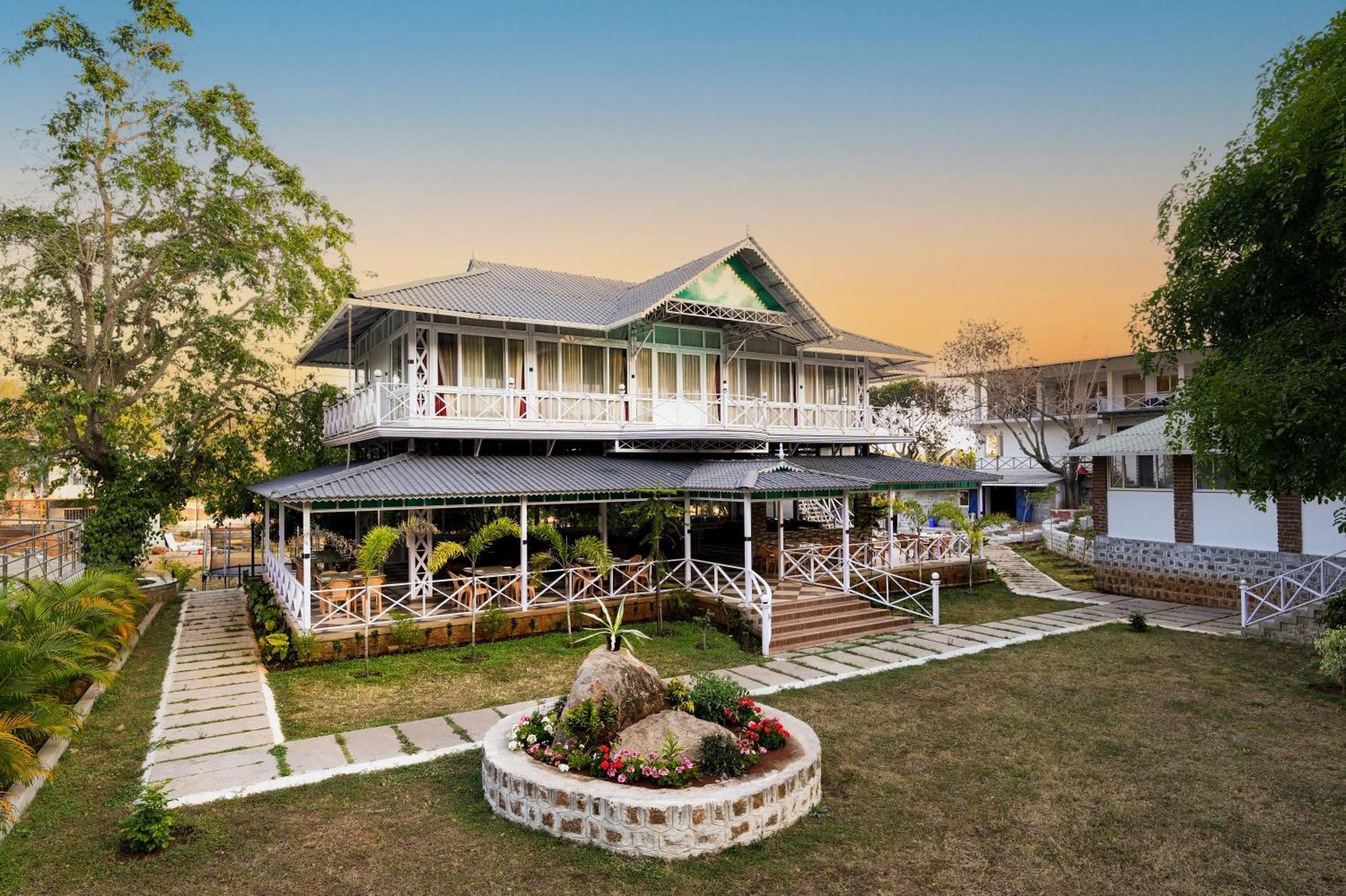 Mgm Whispering Wind'S Yelagiri Exterior foto