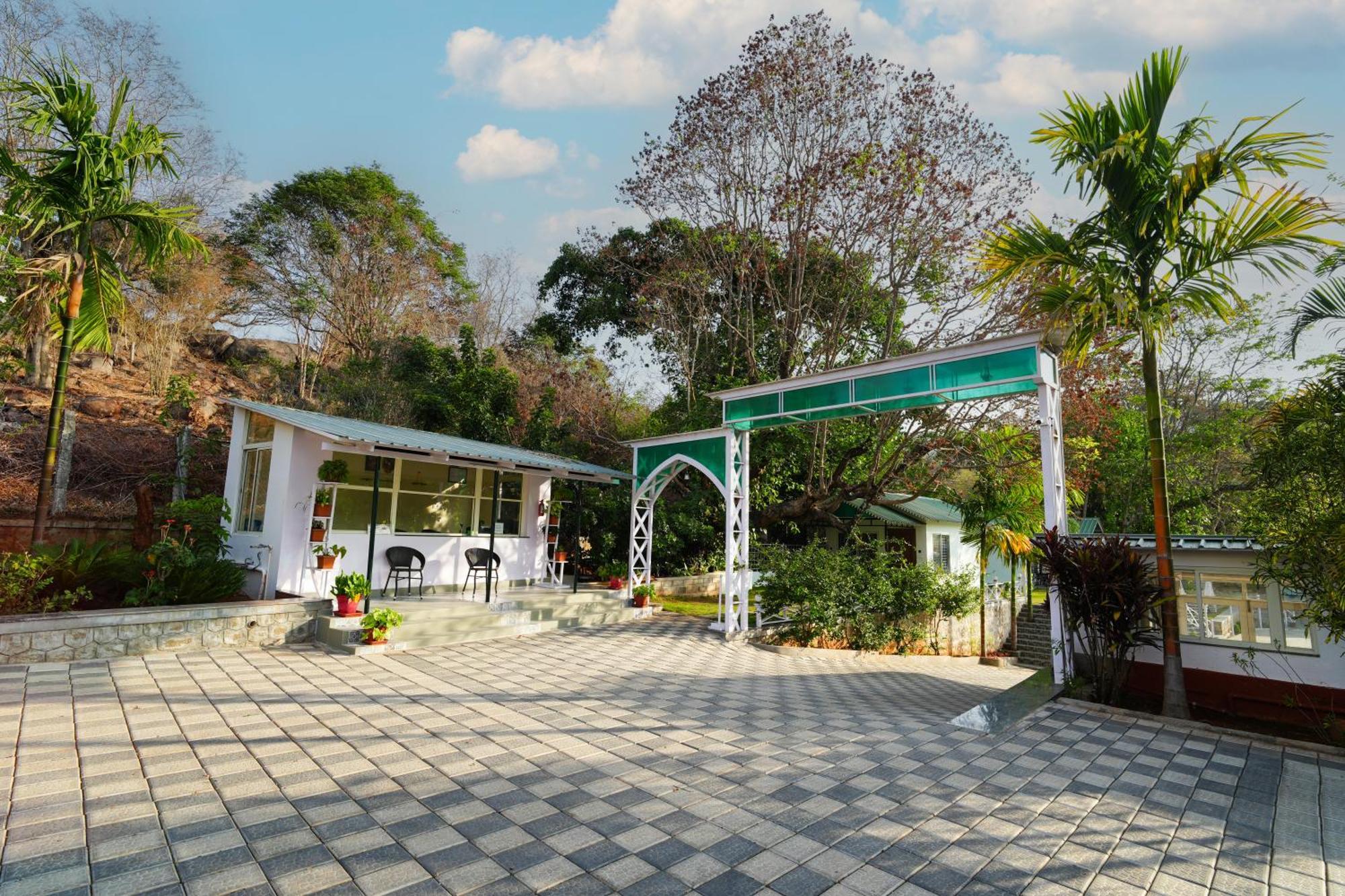 Mgm Whispering Wind'S Yelagiri Exterior foto
